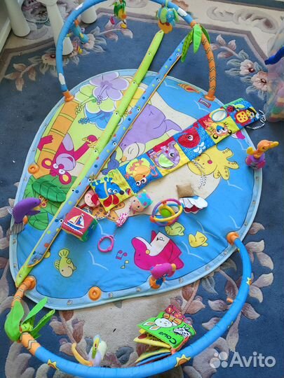 Развивающий коврик