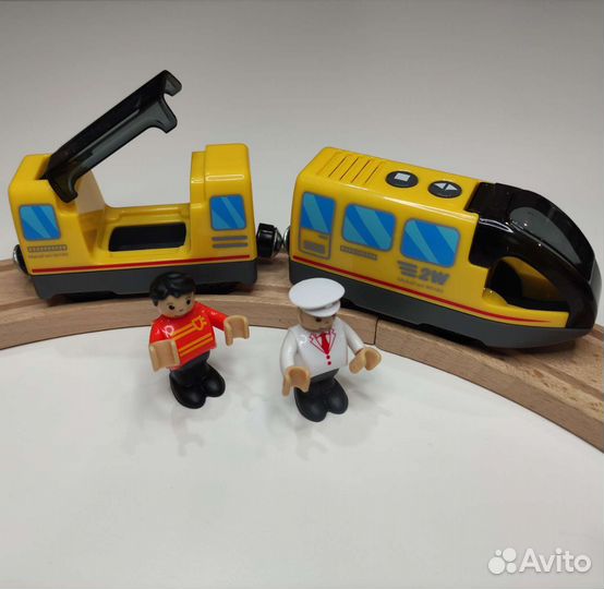 Поезд со звуком на батарейках для дороги Икеа