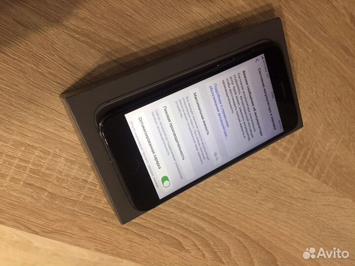 Телефон iPhone 8 64 gb