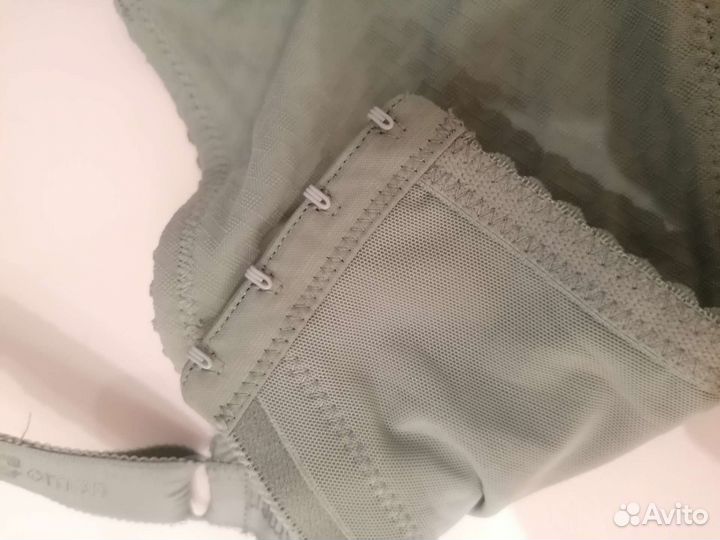Продам бюстгалтер новый 95 Е