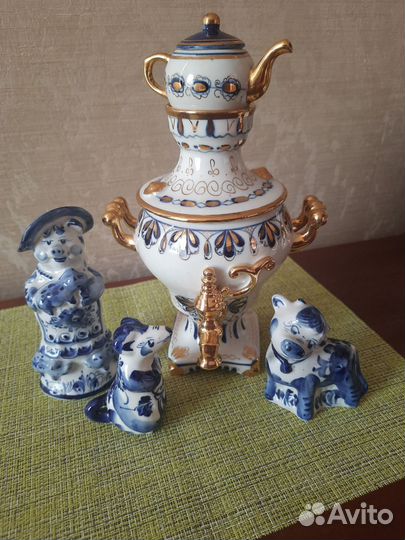 Самовар фарфоровый гжель