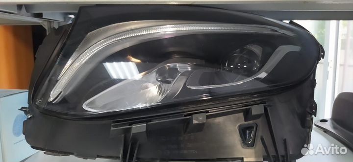 Фара левая LED High Performance Mercedes GLC X253