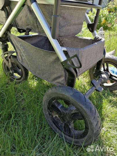 Коляска для двойни или погодок