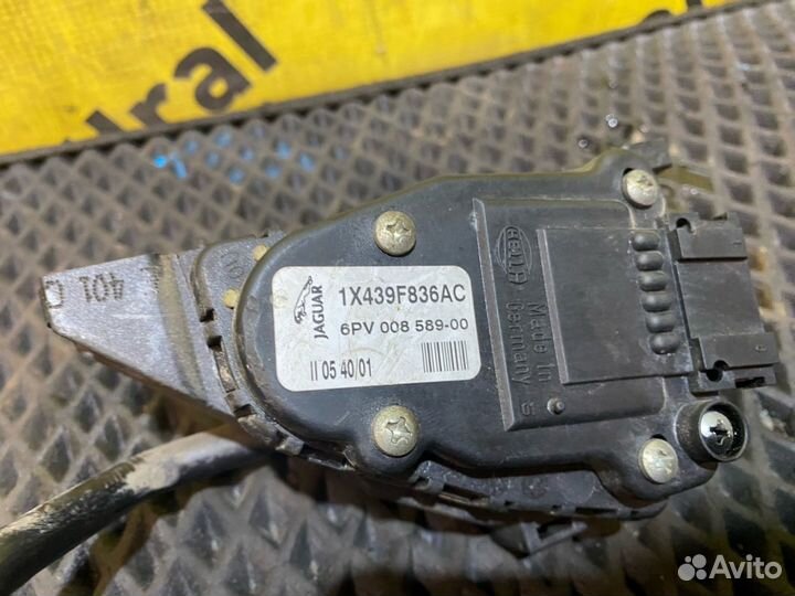 Педаль газа Ягуар Икстайп