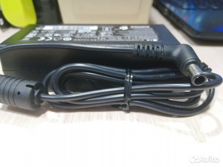 Блок питания LG 19V, 6.5-4.4мм 2.53A