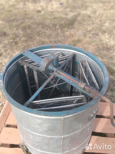 Медогонка 4 рамочная