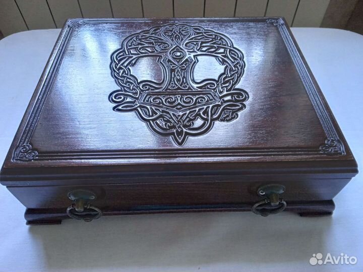 Продам шкатулку