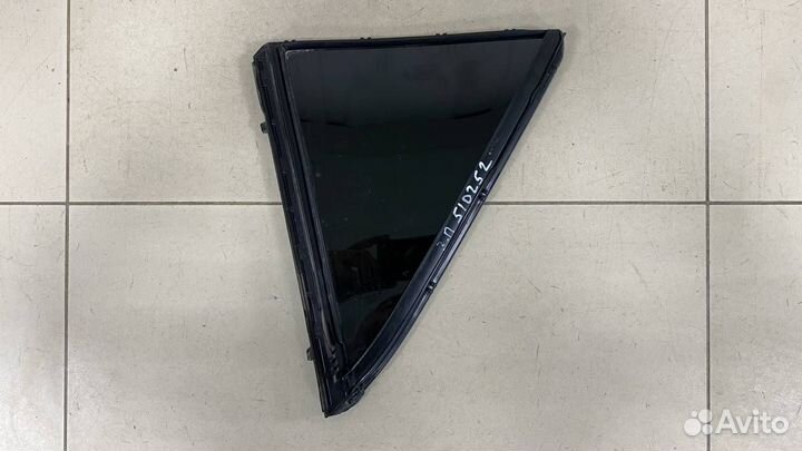 Стекло двери задней правой форточка Toyota Camry V