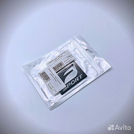 Эмблема Lexus F-Sport