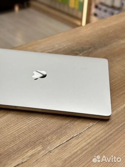 MacBook Pro 13
