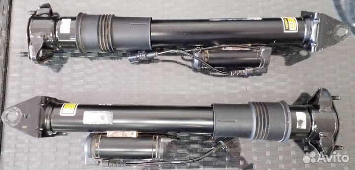 Амортизатор оригинальный задний A1643203031 Merced