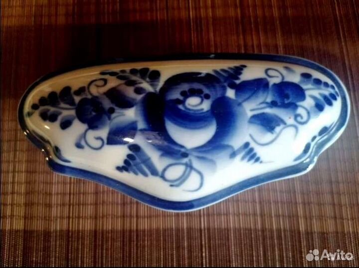 Гжель старая ваза, шкатулка, чаша, солонки