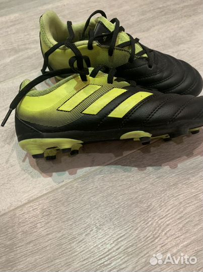 Бутсы футбольные