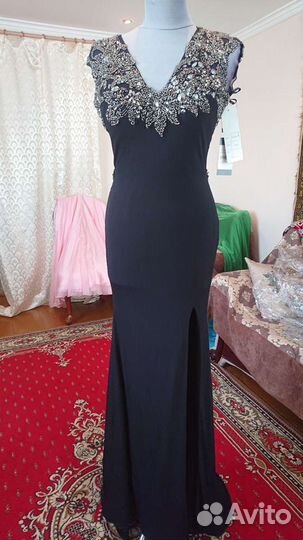 Вечернее платье