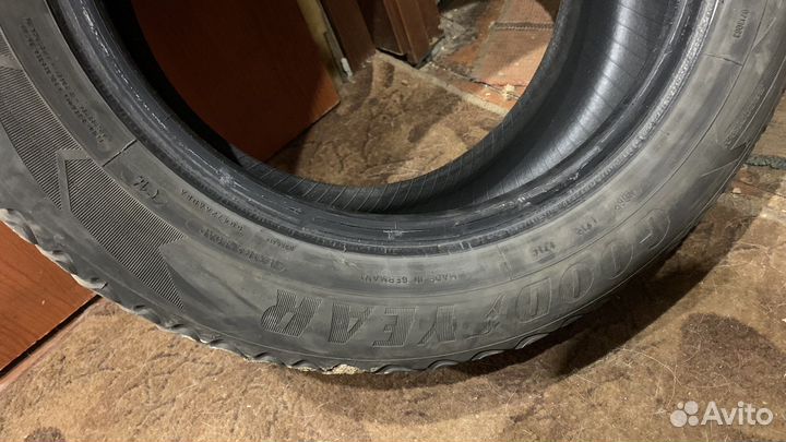 Goodyear Cargo Ultra Grip 225/55 R16