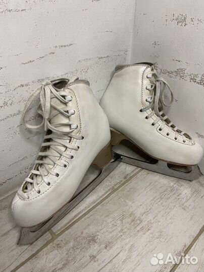 Фигурные коньки Edea 220