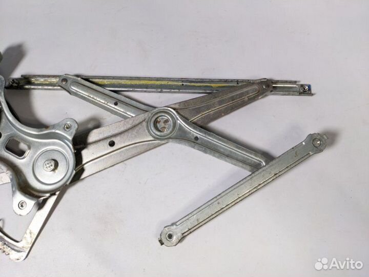 Стеклоподъемник электр передний правый Mitsubishi