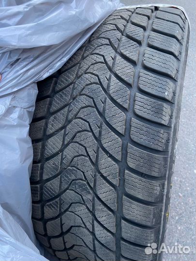 Delinte WD1 235/50 R18 100H