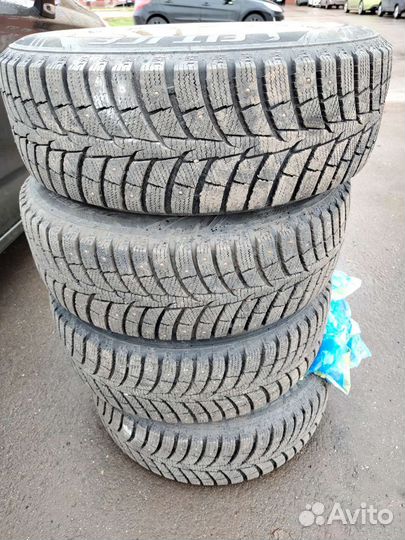 Laufenn I Fit Ice LW 71 205/65 R15