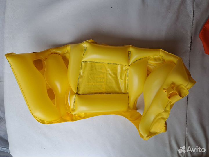 Жилет плавательный детский