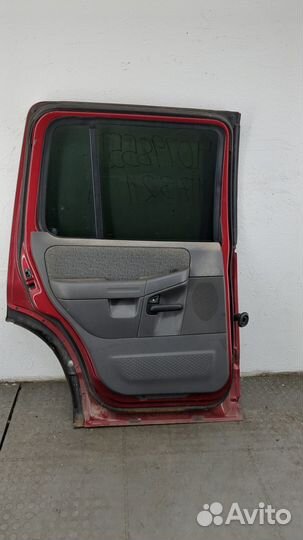 Дверь левая задняя Ford Explorer