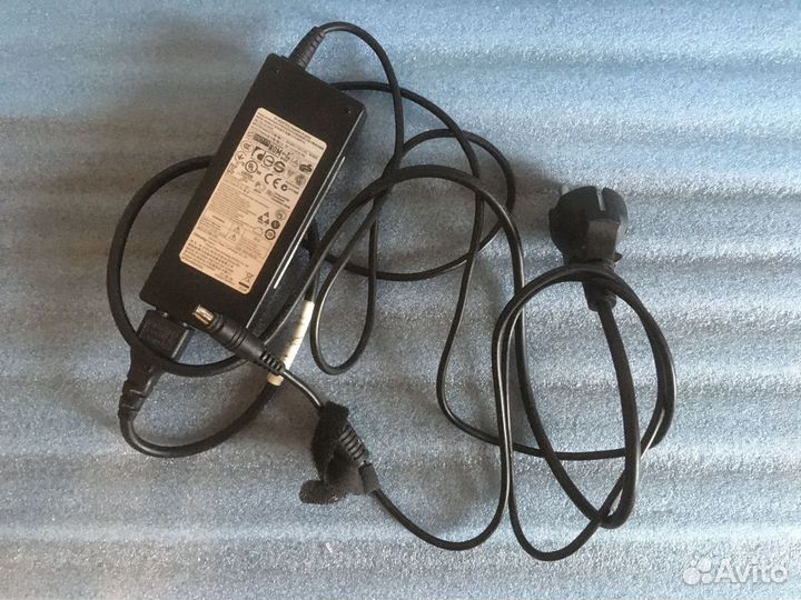 Зарядное устройство Samsung 19v, 4.74a оригинал