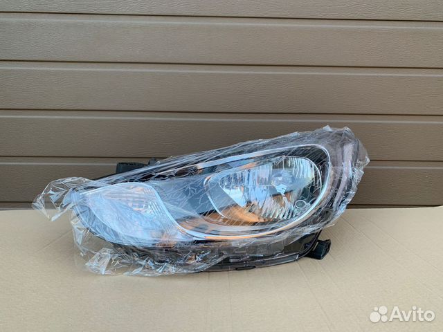 Фара левая Hyundai Solaris 2010-2014