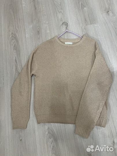 Свитер женский