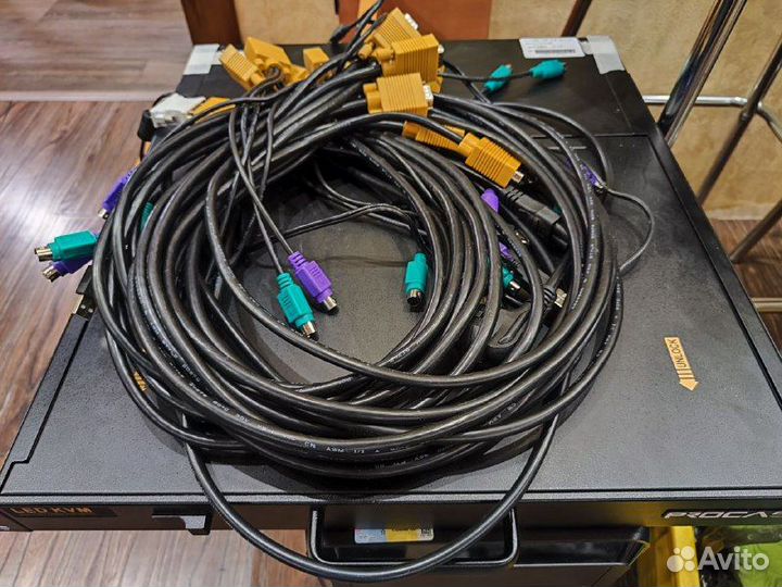 KVM консоль Procase E1716HD