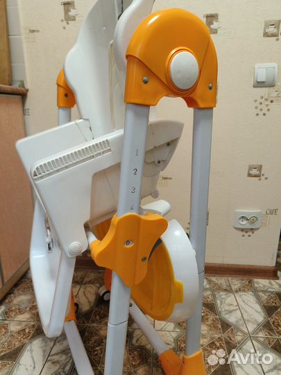 Детское кресло для кормления