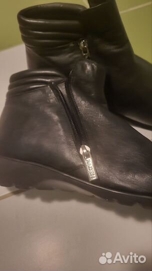 Новые стильные ботинки Baden 40