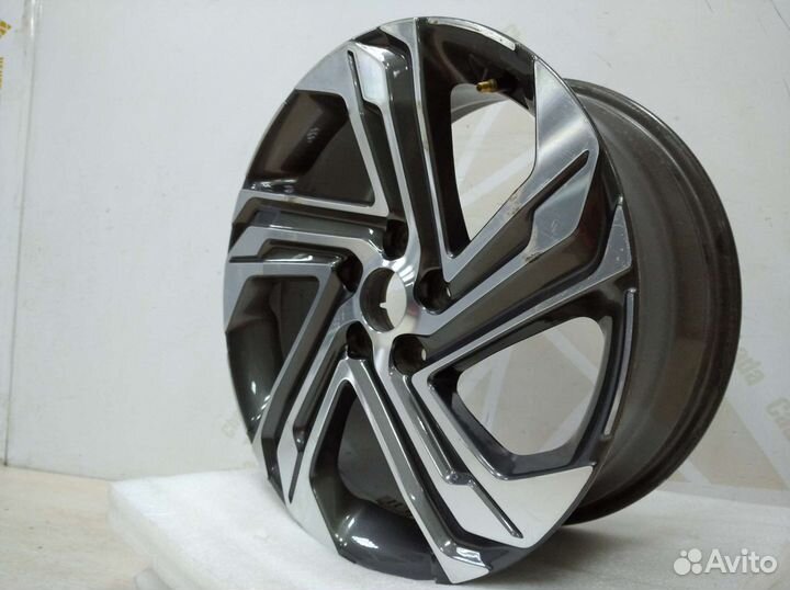 Диск литой R18 Hyundai Santa Fe 4