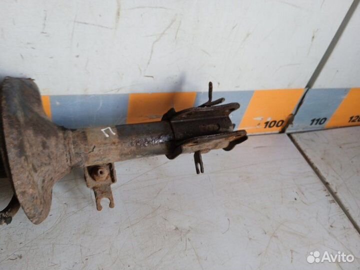 Амортизатор передний правый Chevrolet Aveo T250