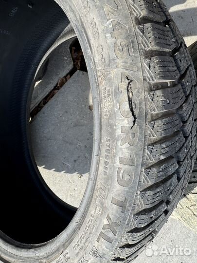 Continental IceContact 2 245/40 R19