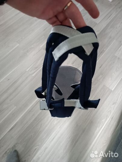 Кенгуру, Переноска для маленьких