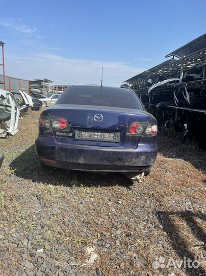 В разборе машина Mazda 6 GG 2.0