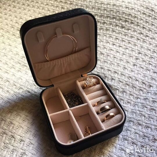 Шкатулка для украшений