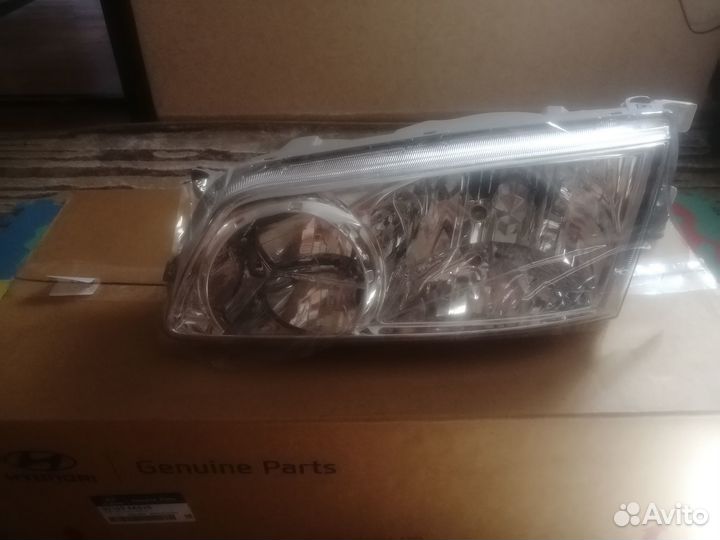 Новая оригинальная фара левая Hyundai Starex H1