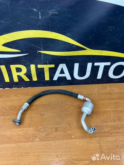 Трубка кондиционера Kia Quoris 1 G8BE 2012-2019