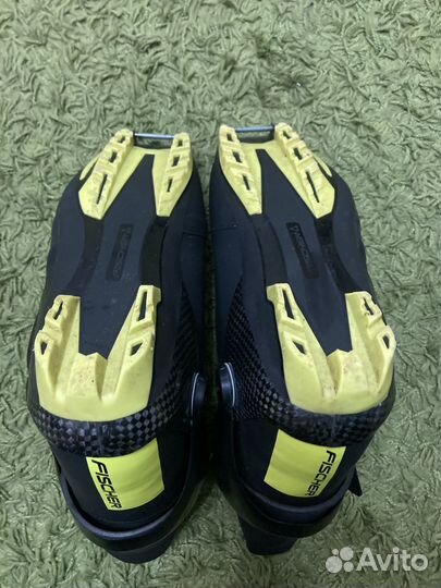 Лыжные ботинки Fischer Carbon Skate