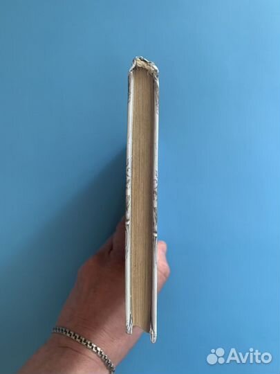 Кладбищенский фантом А. Иванов, А. Устинова