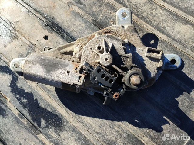 Задний моторчик стеклоочистителя Рено Кангу 1