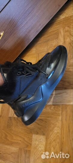 Кроссовки весна осень