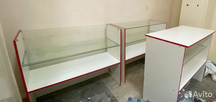 Витрина деревянная