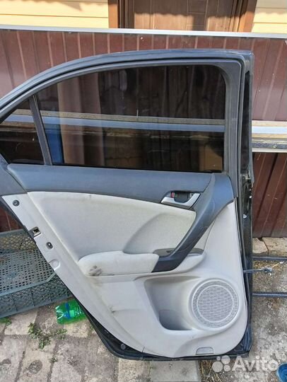 Дверь honda accord 8