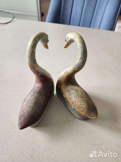 Статуэтка лебедь