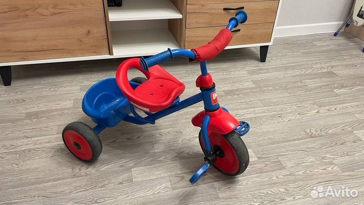 Велосипед трёхколёсный