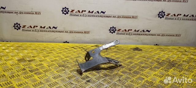 Кронштейн патрубков отопителя правый Man Tga Tgs