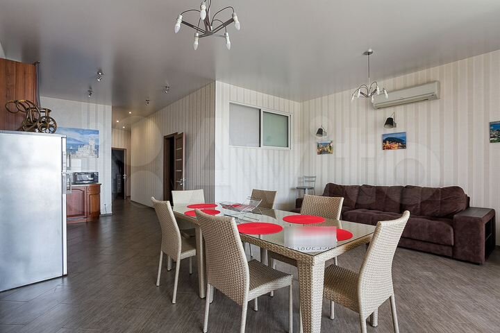 2-к. квартира, 96 м², 3/10 эт.