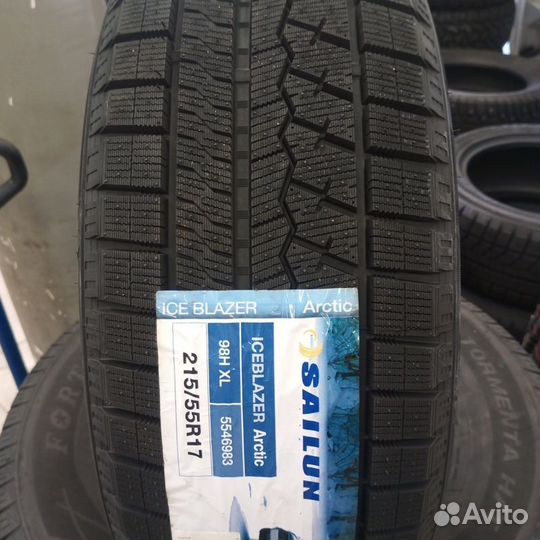 Sailun Ice Blazer Arctic 215/55 R17 H